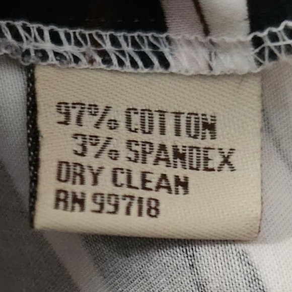 ITW by Claude Brown Patterned Black, Tan, and White Dress Size 4 - Picture 5 of 5